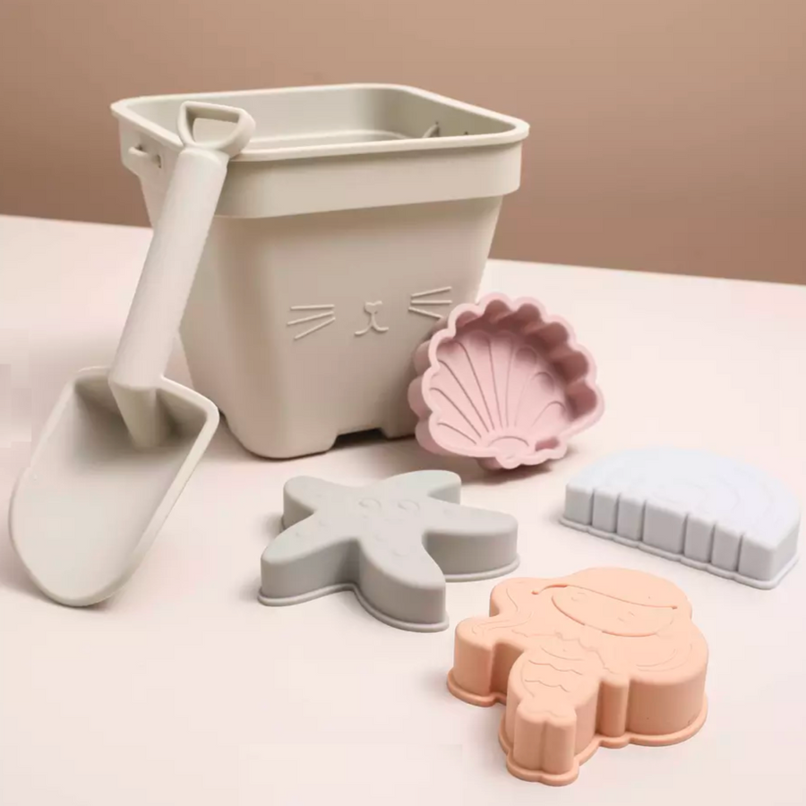 Bucket Set ~ Sand